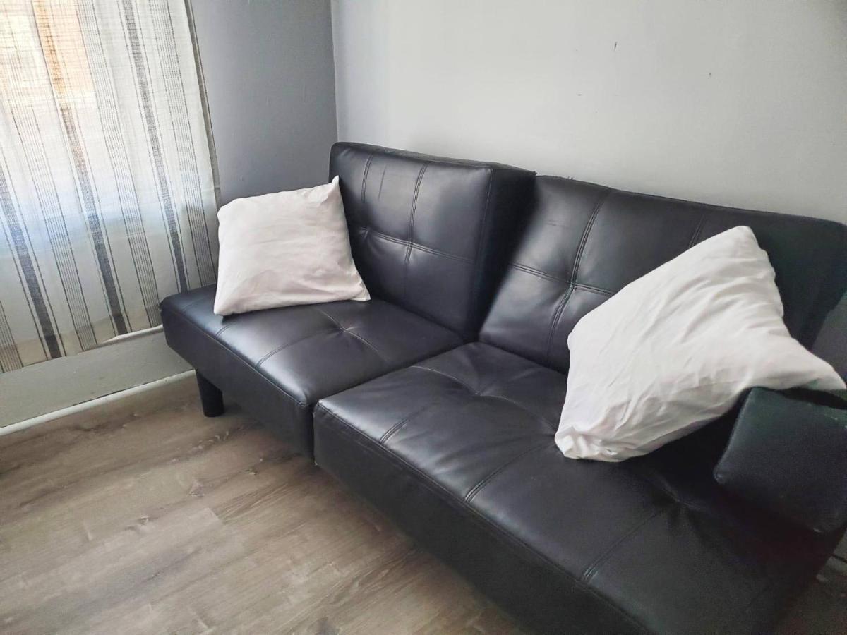 1 Bdrm Apartment With 2 Queen Beds & Small Kitchenette Philadelphia Exterior photo